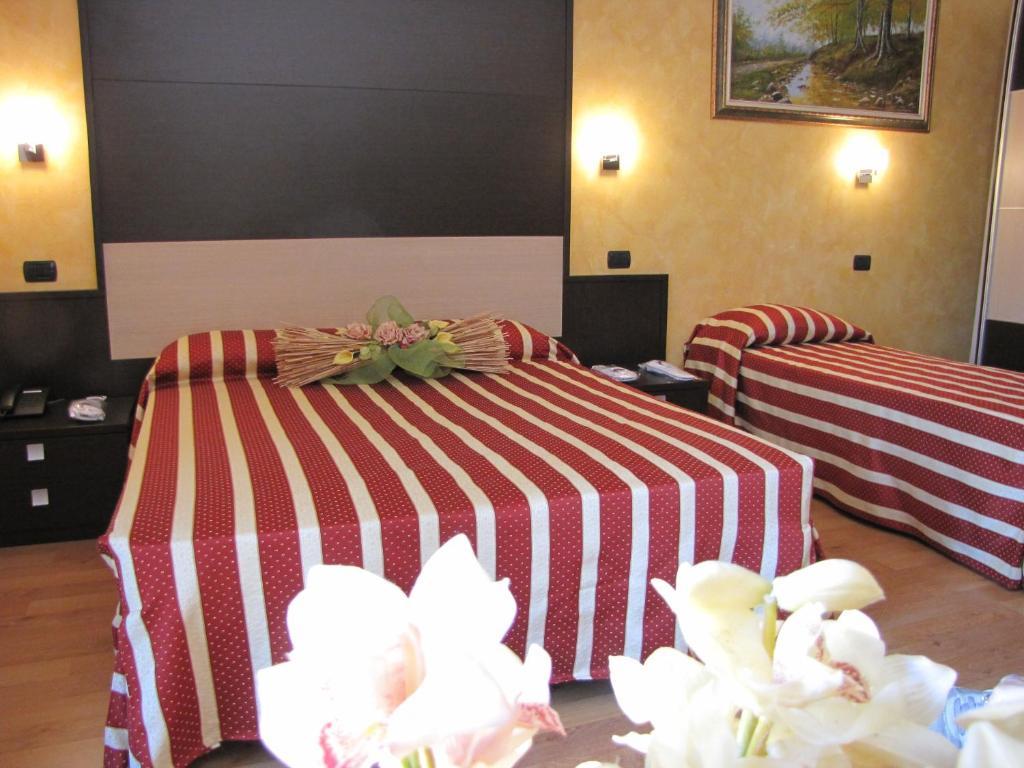 Hotel Iacone К'єті Номер фото