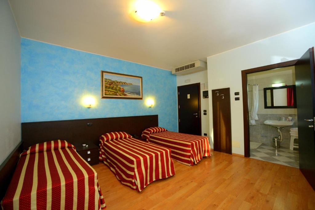 Hotel Iacone К'єті Номер фото