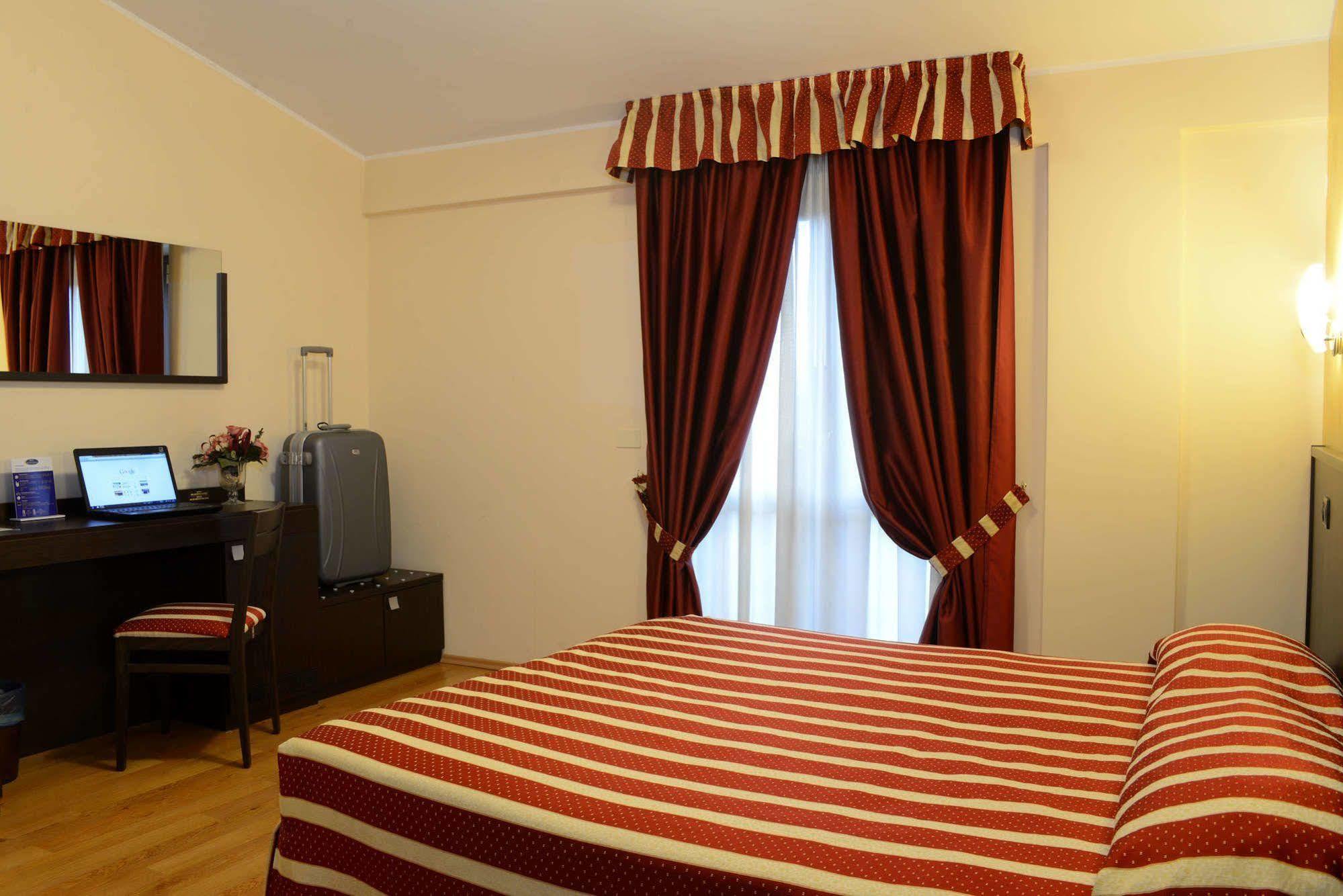 Hotel Iacone К'єті Екстер'єр фото