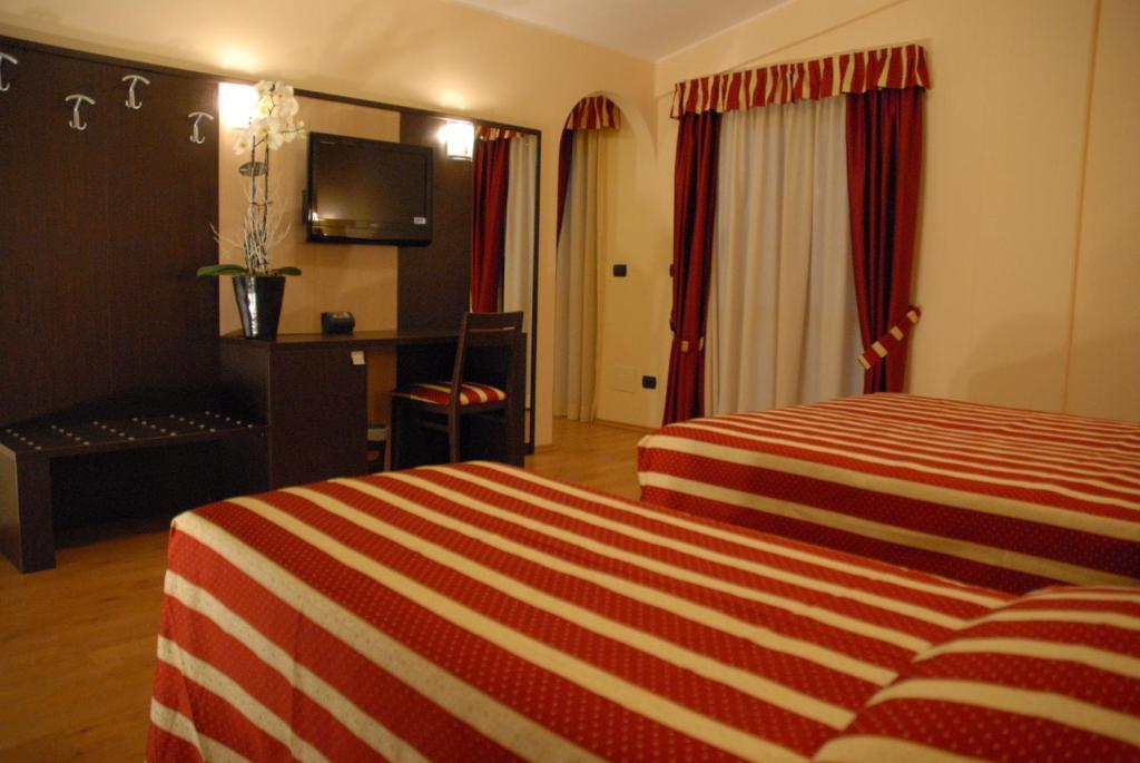 Hotel Iacone К'єті Екстер'єр фото